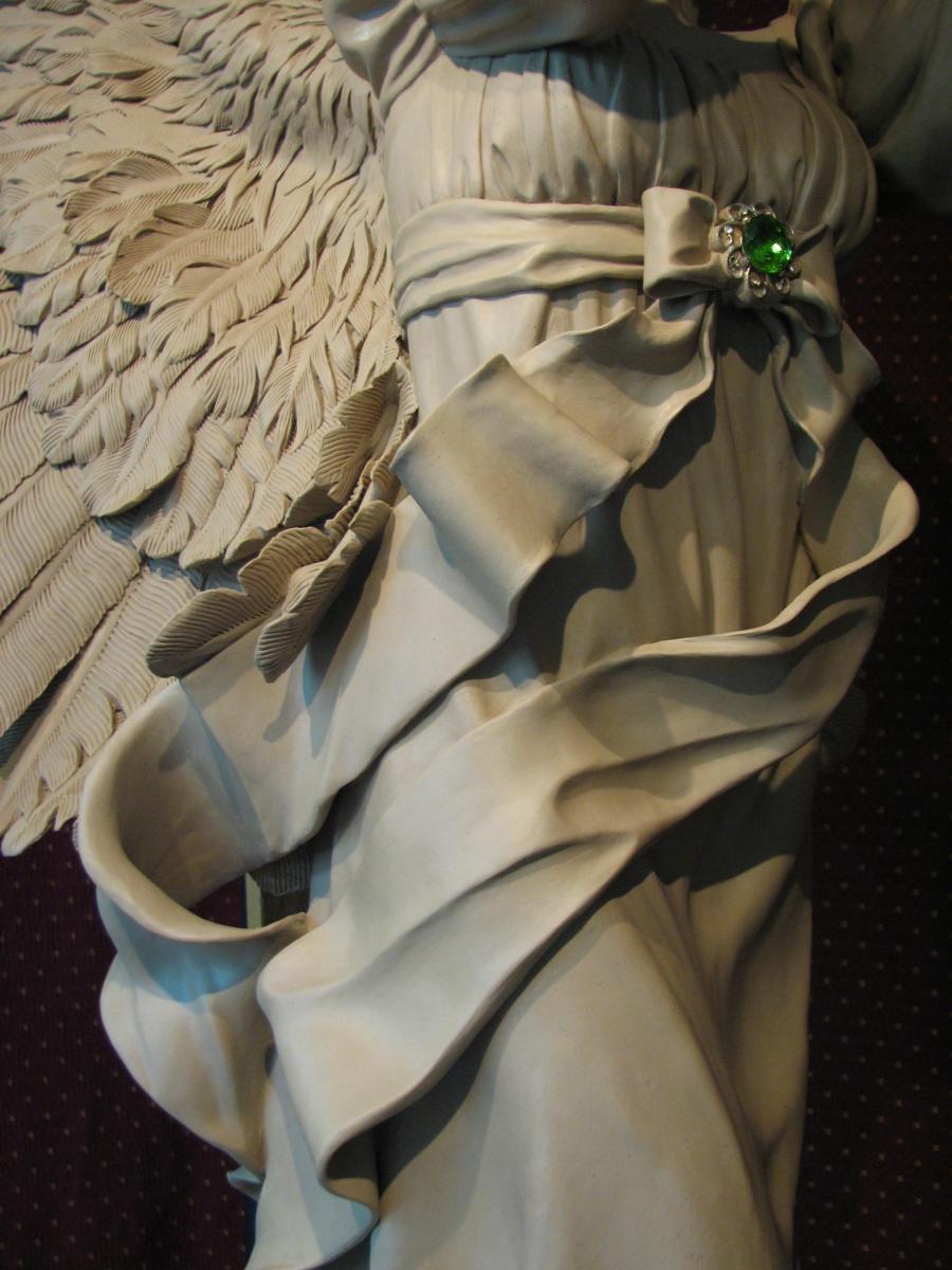 détail de la robe et ruban de L'Envol
